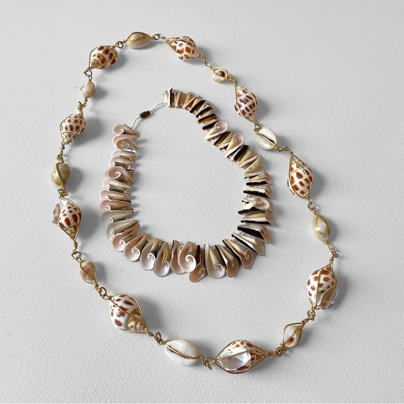 Vintage Jewelry - Vintage Seashell Layered Statement Necklace Set of Two Shell Chocker